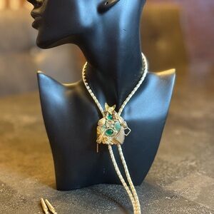 Elegant Gold and Green Necklace
